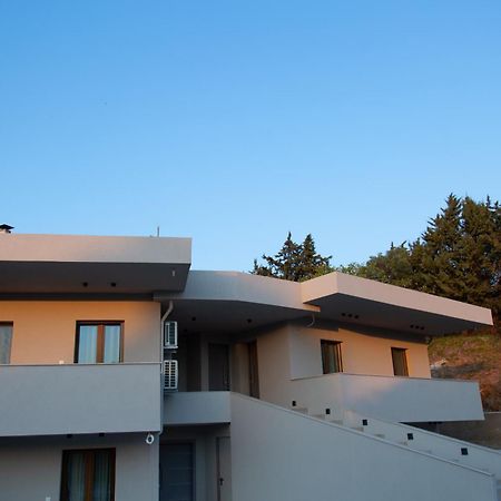 Νεακιτοσ Luxury Apartments Nikiti  Exterior foto